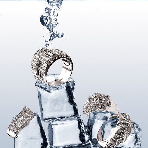 Eleganter Schmuck - Schmuckkollektion bei Optik Österreicher